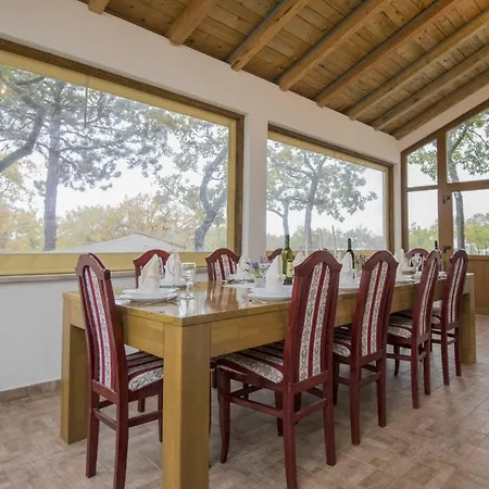 Villa Perla Villa In Imotski, Heated Pool, Sauna, Gym 빌라